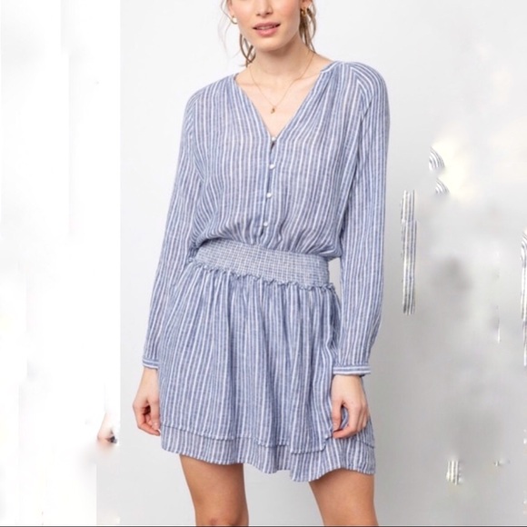 Rails Dresses & Skirts - Rails Jasmine smock waist long sleeve linen blend dress